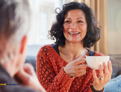 Kevytyrittäjyys sivutoimisesti – voiko kevytyrittäjänä toimia palkkatyön ohella?